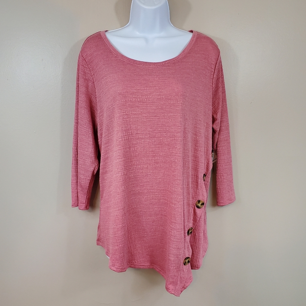 89th & Madison Berry Cream Asymmetrical Textured Gauze 3/4 Sleeve Tunic